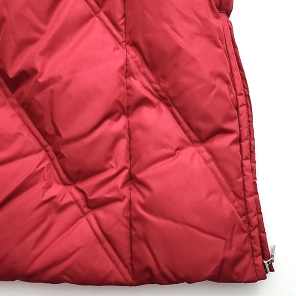 Jones & Co. Women's Red Quilted Puffer Down Hooded Winter Faux Fur Jacket Size M - Picture 7 of 16